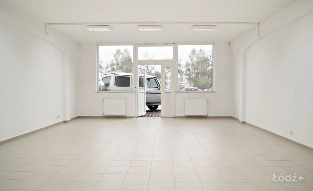 Lokal handlowo-magazynowy, parking!