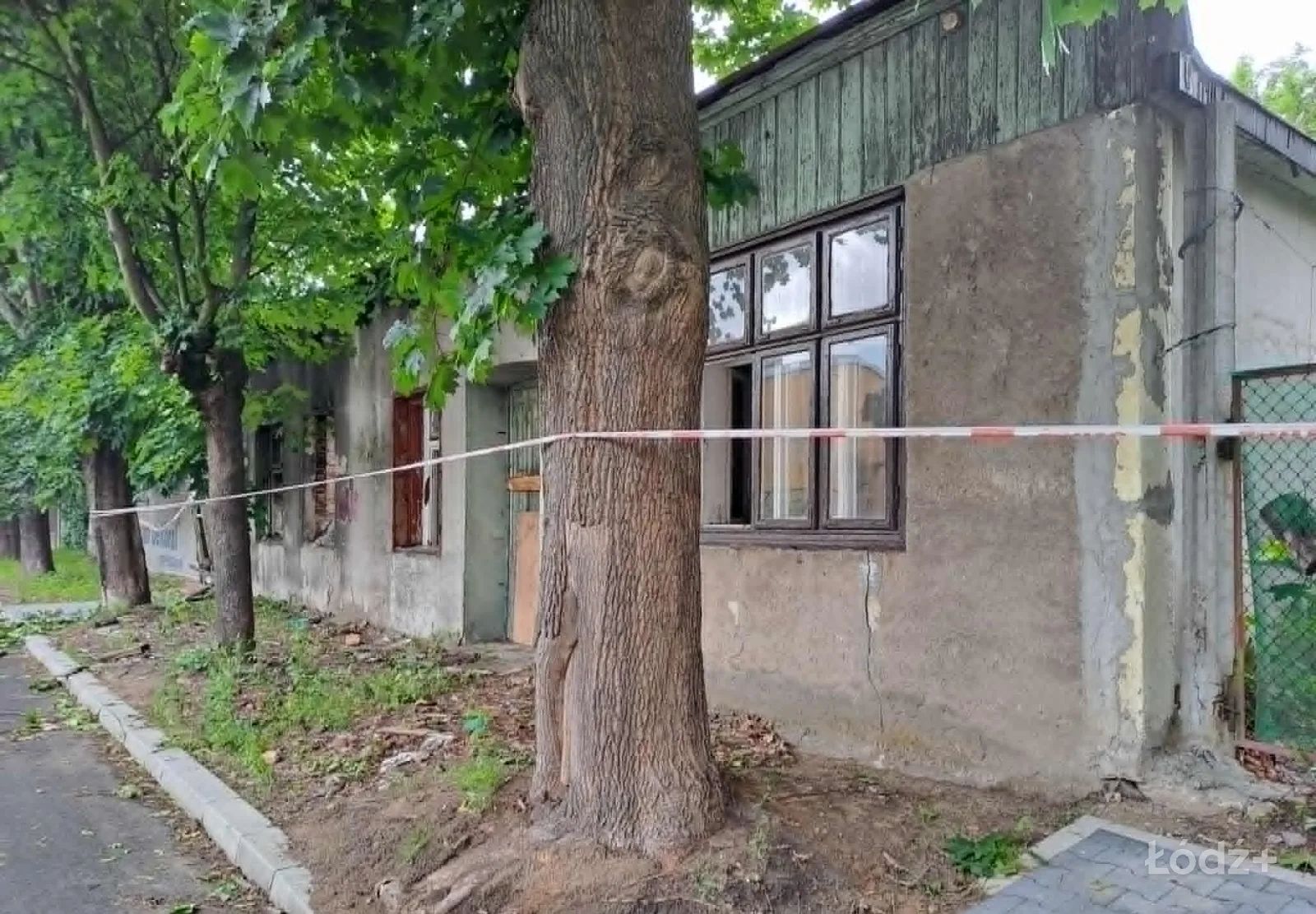 Wolnostojący dom na Chojnach z dużą działką REZERWACJA