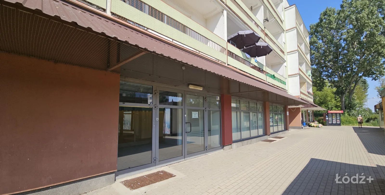 Lokal handlowo-usługowy na osiedlu | duże witryny | bezpłatny parking