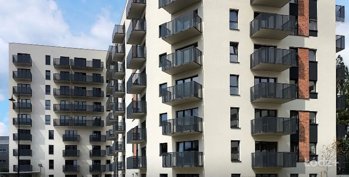 Parking gratis w centrum, przy Politechnice Łódzkiej – zdjęcie 2